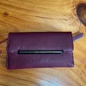 Enzo Angiolini Wallet